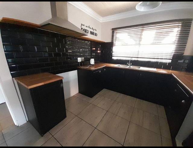 3 BEDROOM HOUSE FOR SALE IN AVONDALE